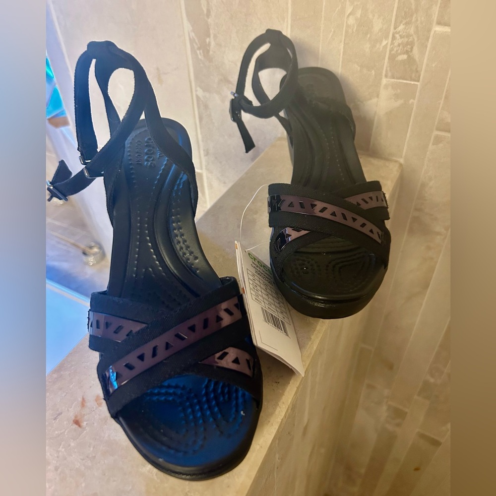 Crocs Leigh II  Stappy  Wedge Sandals
